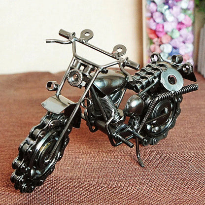 ⚙️Motorláncból Vasművészet! Kézi Kovácsolás, Egyedi Műalkotás!